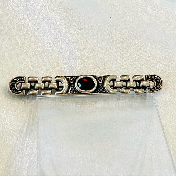 182. Sterling, Garnet and Marcasite Bar Brooch Circa 1980s. Estate Find! - Picture 4 of 8